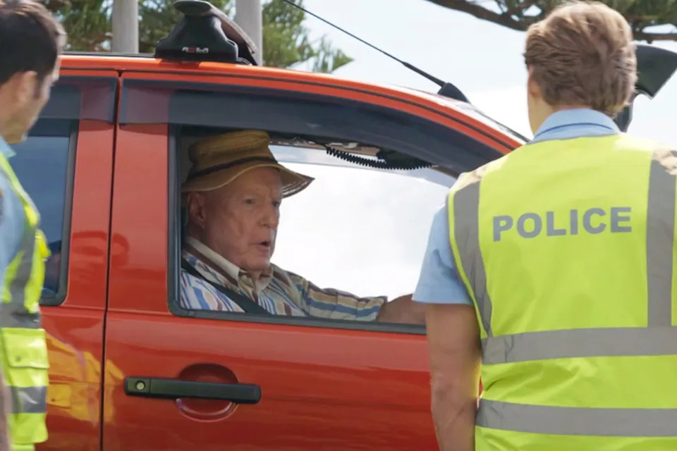 Alf was pulled over by police in Summer Bay after it was revealed his car was unregistered.