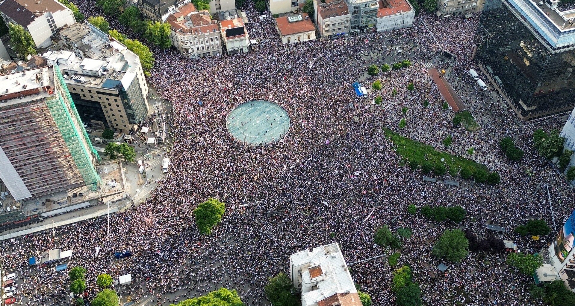 Tens of thousands rally in Serbia for antigovernment demonstrations | Protests News