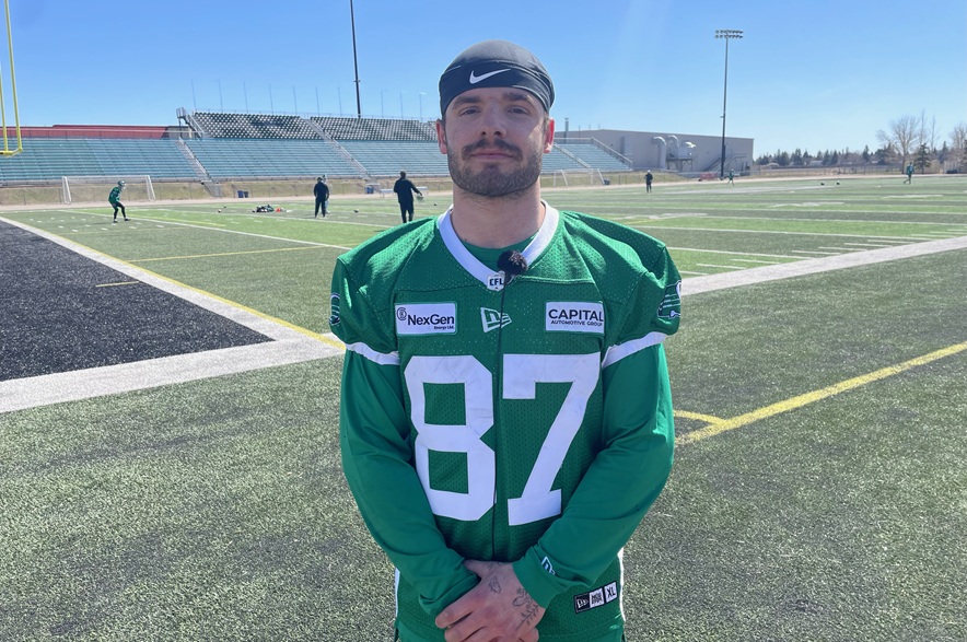 Daniel Wiebe in Saskatchewan Roughriders jersey #87