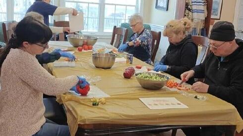 No lines, no stigma: Chabad kitchens deliver kosher meals home worldwide