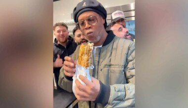 ronaldinho soccer dines mississauga