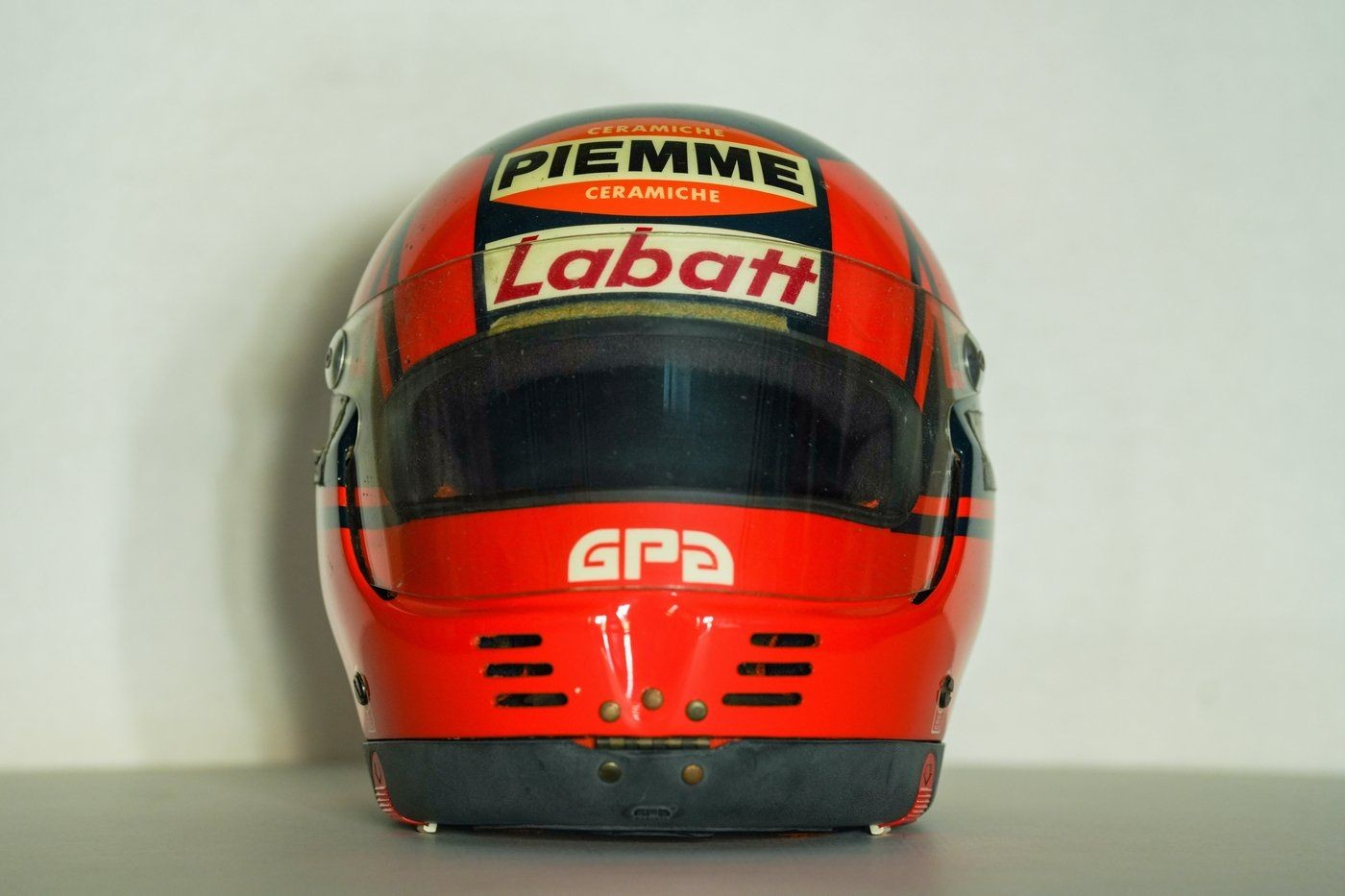 Helmet worn by Canadian F1 great Gilles Villeneuve sells for record US$1.25M