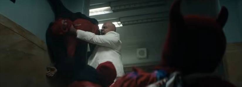 Kingpin attacks protesters in the courthouse