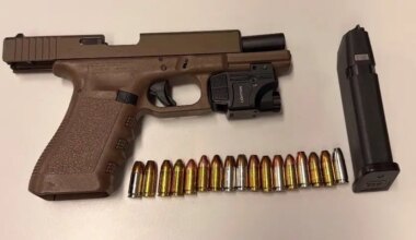 gun seized in mississauga during traffic stop.