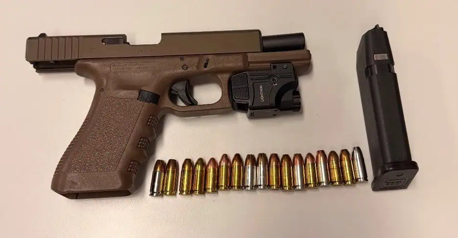 gun seized in mississauga during traffic stop.