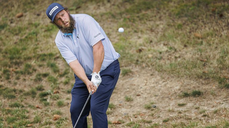 The 37-year-old posted a flawless round that included eight birdies to move to 11-under par