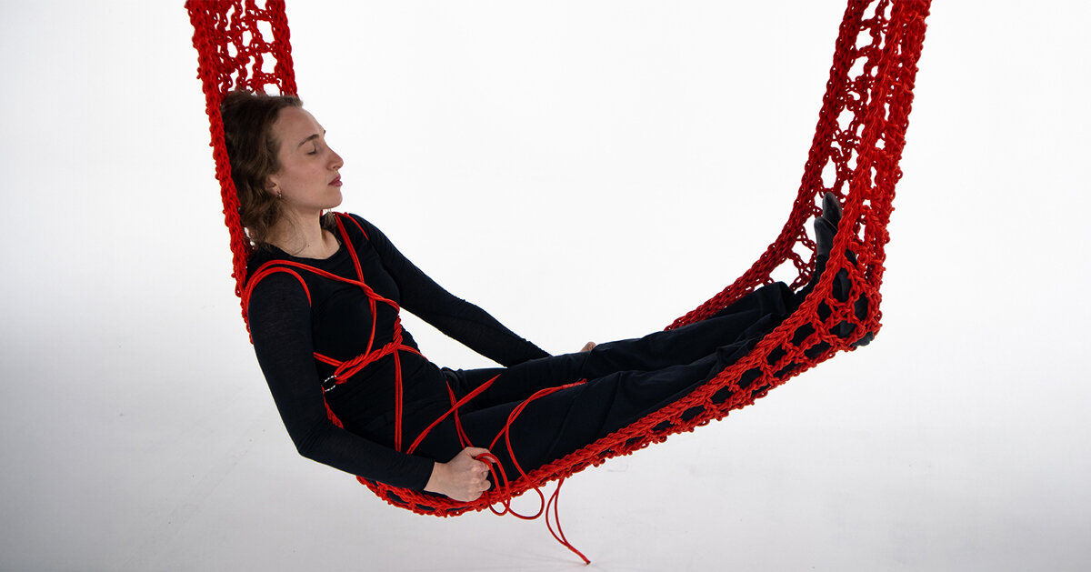 suspended hugging hammock simulates human embrace