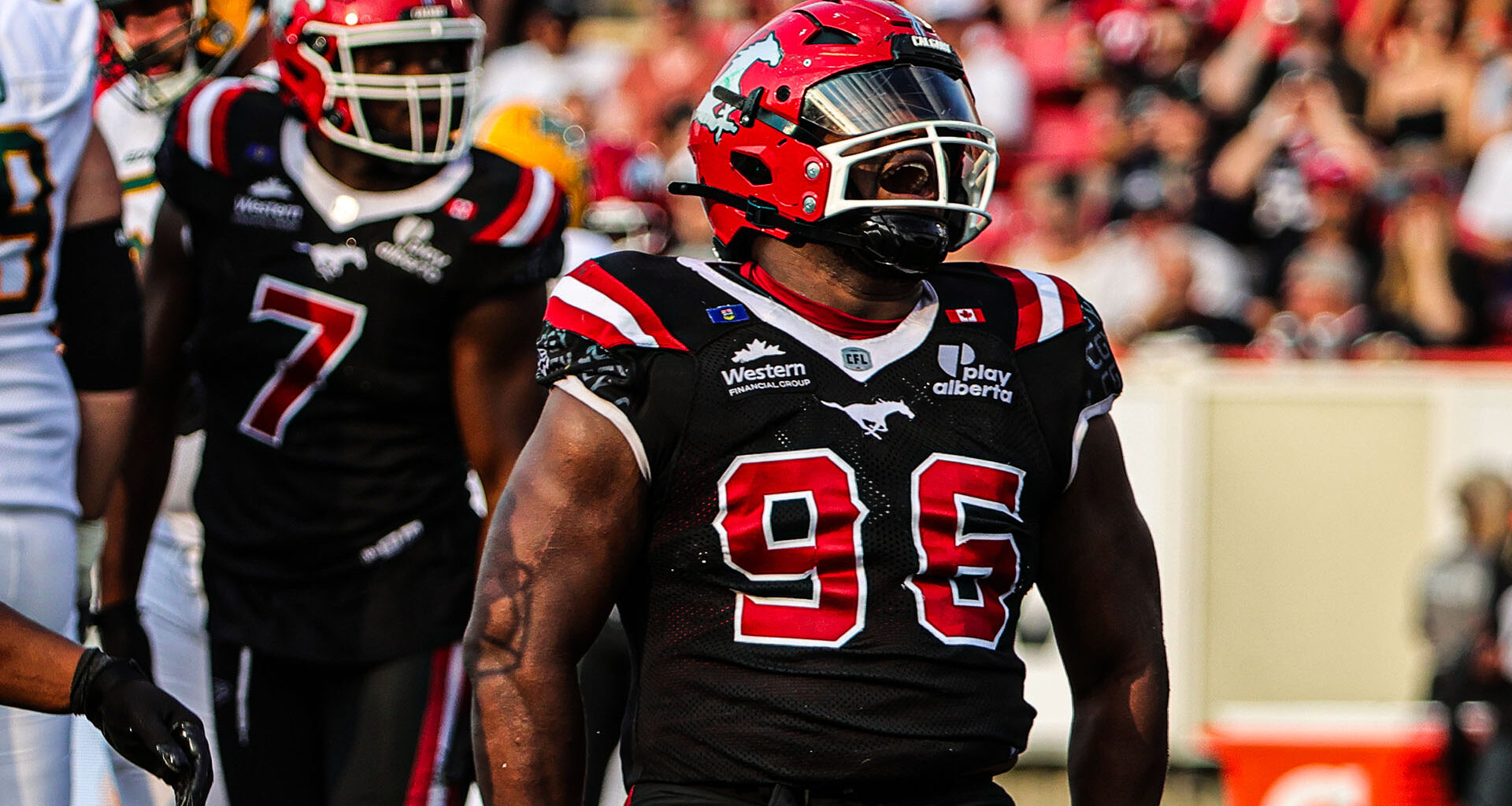 Hutchings Returns To Calgary - Calgary Stampeders