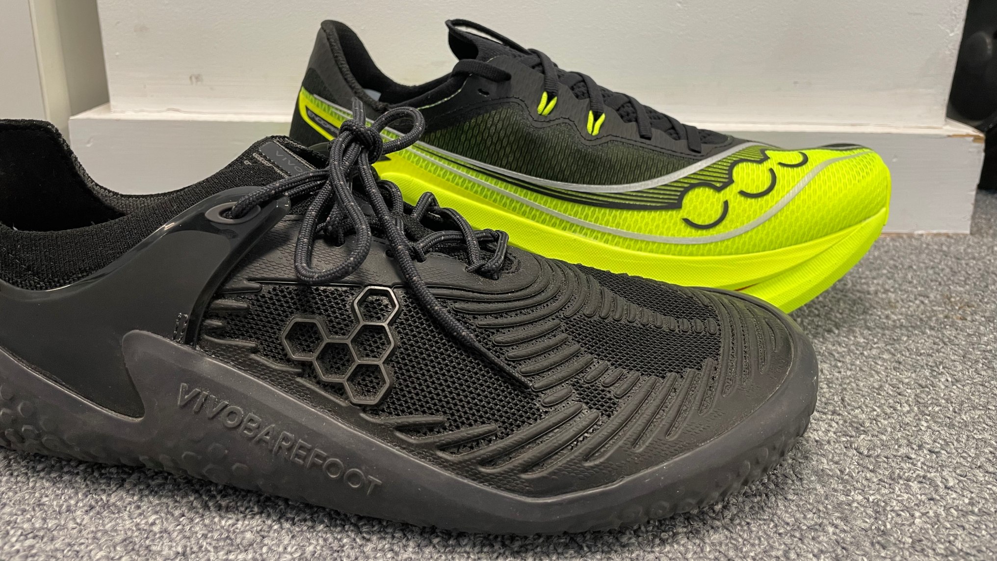 VivoBarefoot Motus Strength II in black