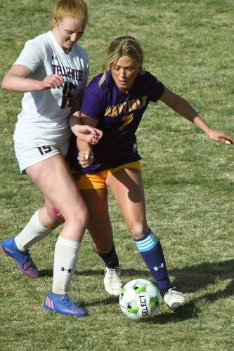 Wolverines girls soccer takes one of last two games