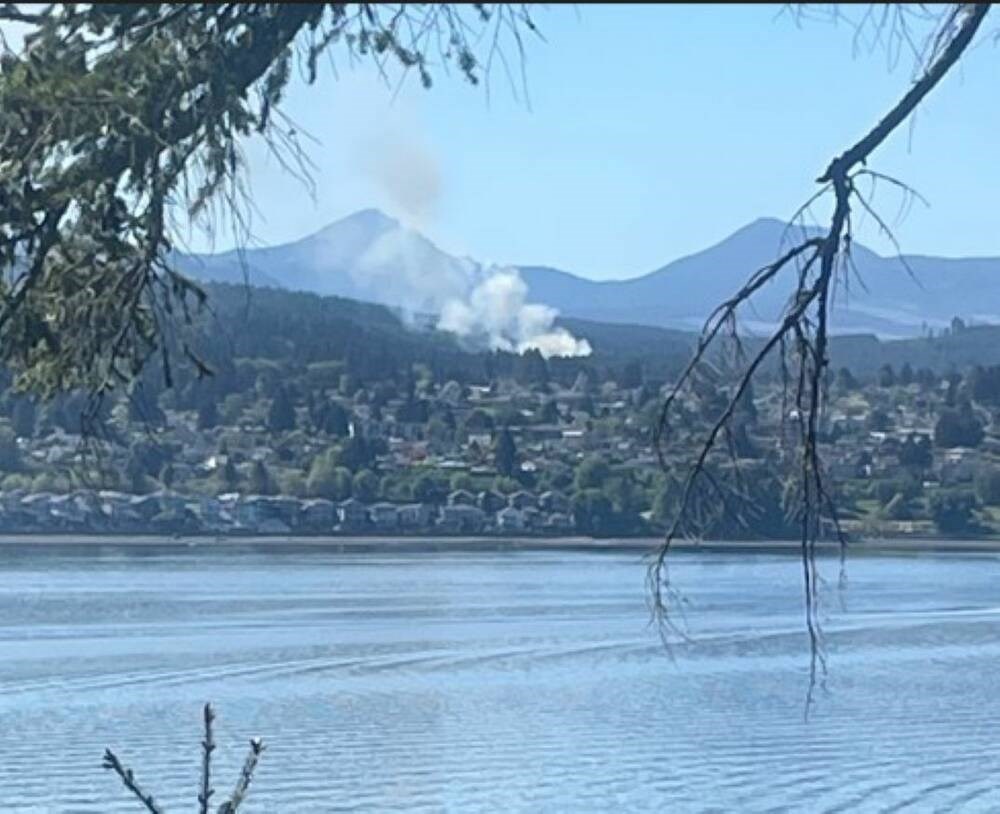 Two small wildfires burning on Vancouver Island