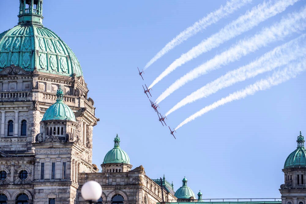 When to see Snowbirds on Vancouver Island this summer