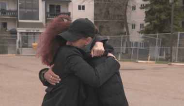 1 month after fire, Wyndham Crossing residents still without a home or answers - Edmonton