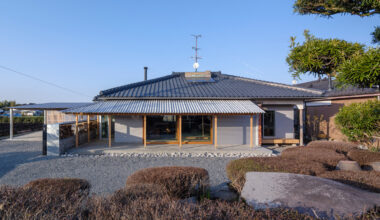 House in Miyakonojo by YNAS