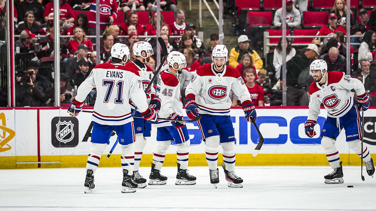 Slafkovský scores empty-netter | NHL.com