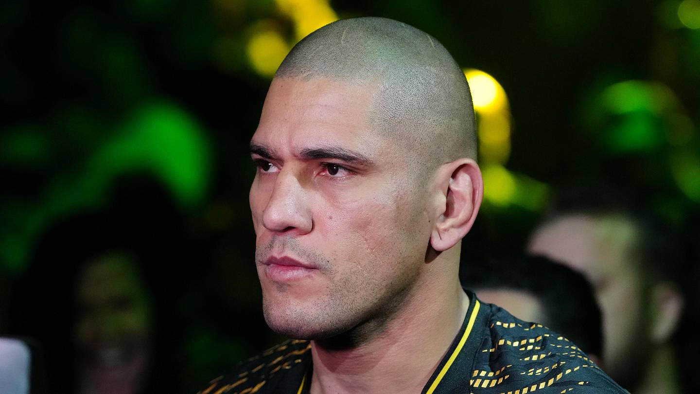 UFC CEO Dana White Settles Alex Pereira GOAT Debate Before UFC White House Fight