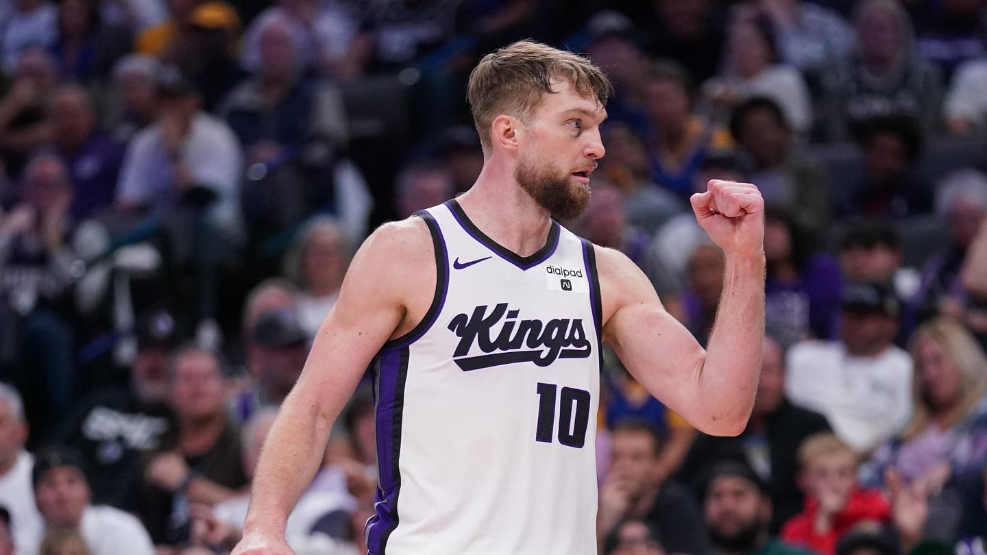 NBA Trade Idea Sends Kings' Domantas Sabonis to Hornets in Risky Move