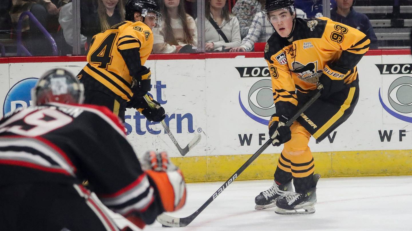 Montreal Canadiens add a big defenseman in third round with pick of Cooper Cleaves