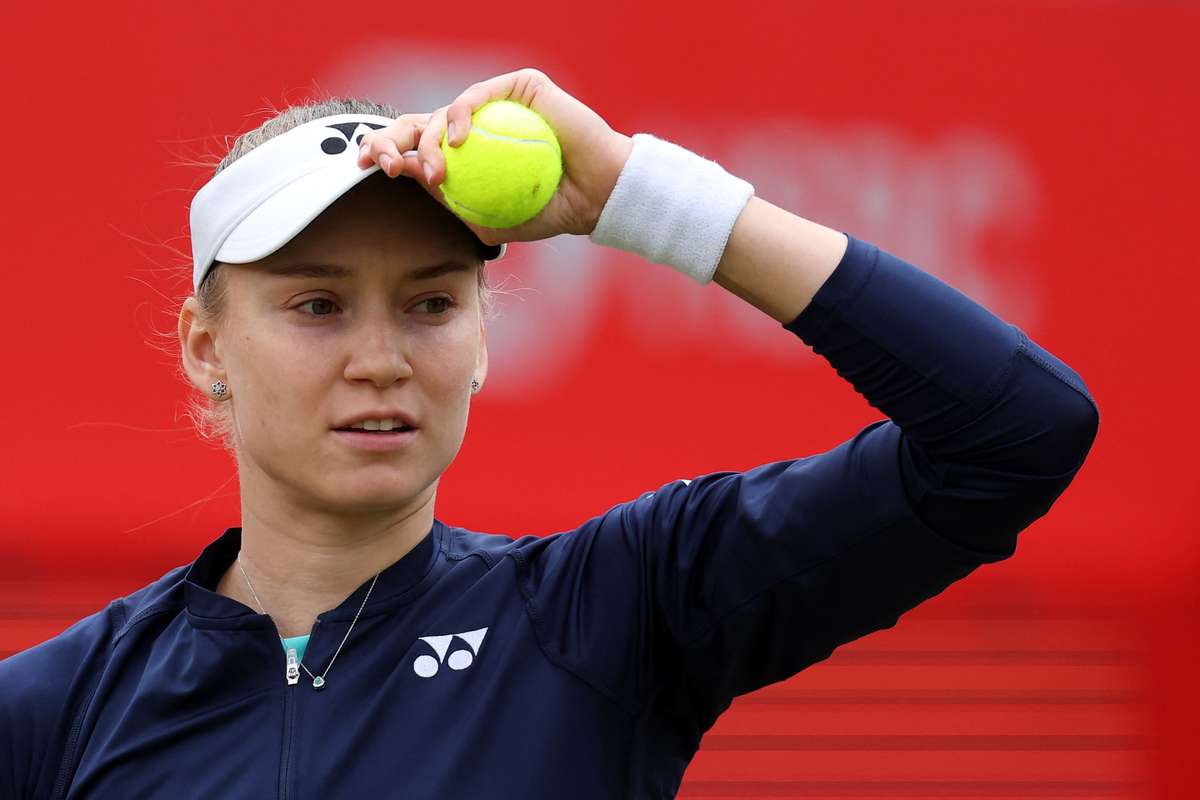 Elena Rybakina explains why she left Instagram after defeat at Queen's