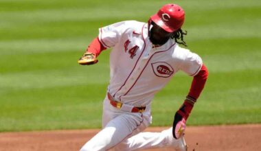 Reds place Elly De La Cruz on 10-day IL with right hamstring strain