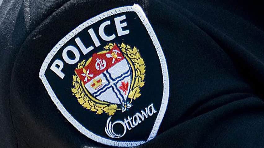 Ottawa police officer suspended due to disciplinary investigation