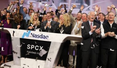 Stocks making the biggest moves premarket: SPCX, HOOD, HUN