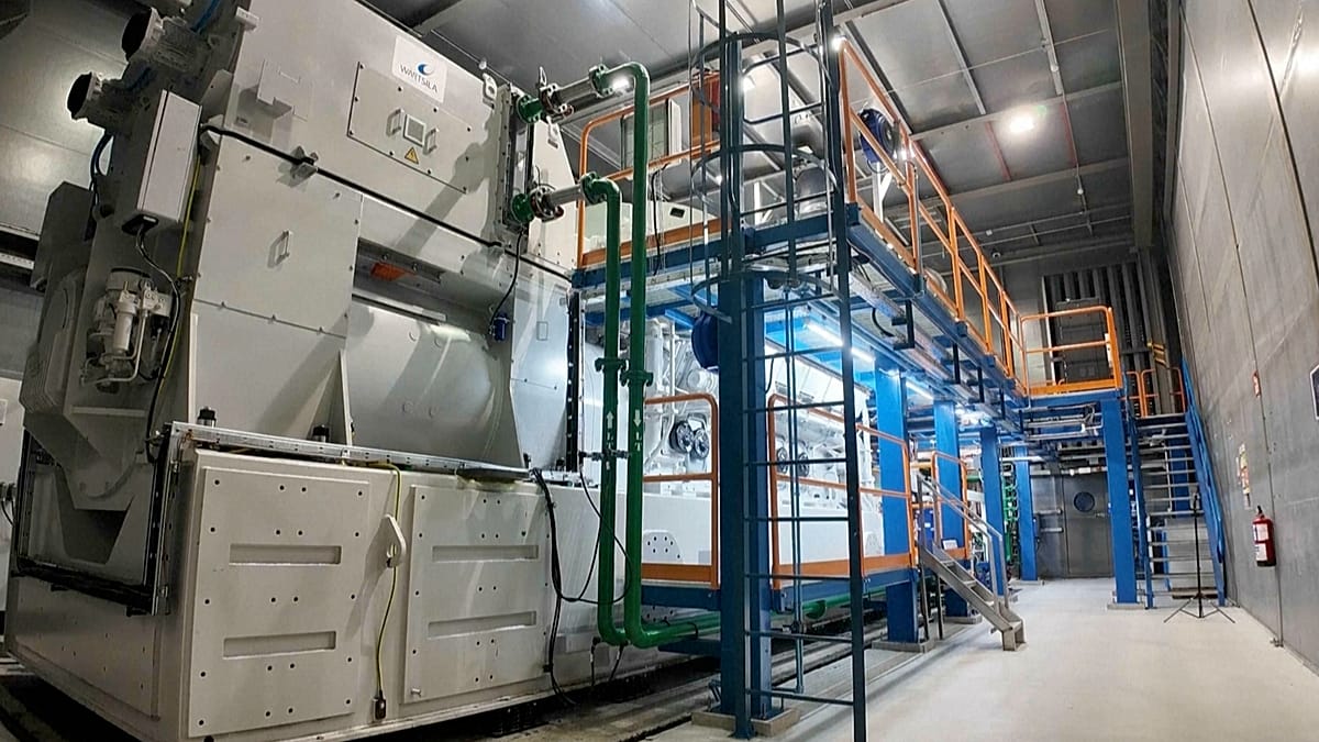World's first large-scale hydrogen engine starts generating electricity