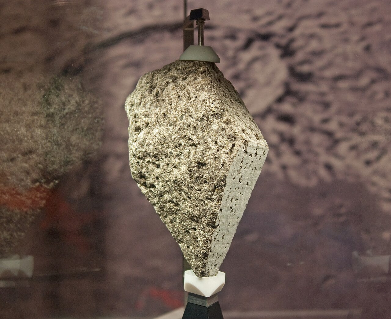 Olivine basalt collected from the rim of Hadley Rille by the crew of Apollo 15 (Credit : NASA)