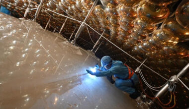 2,297 feet underground, a giant Chinese detector catches ghost particles changing 'flavors'