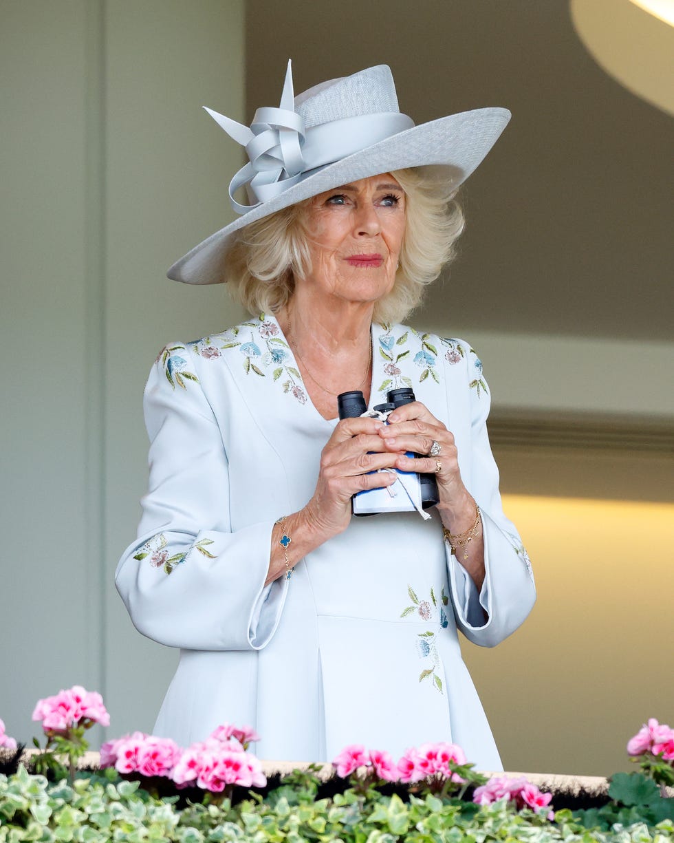 queen camilla royal ascot beauty trick