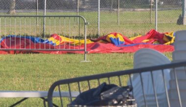 Child in critical condition after bouncy castle carried away by the wind in Montreal