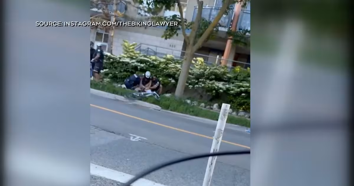 ‘Aggressive’ arrest of a Toronto cyclist caught on tape - CTV News