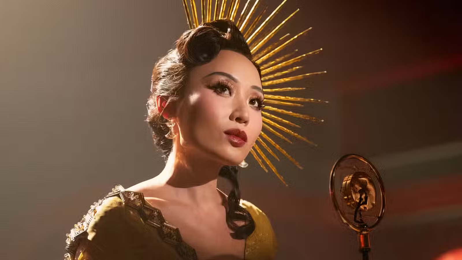 Spider-Noir hit #1 on Prime Video by doing what Spider-Man movies never would
