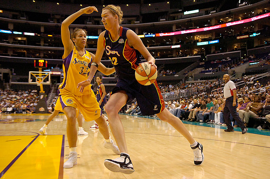 Basketball - WNBA - Sun vs. Sparks