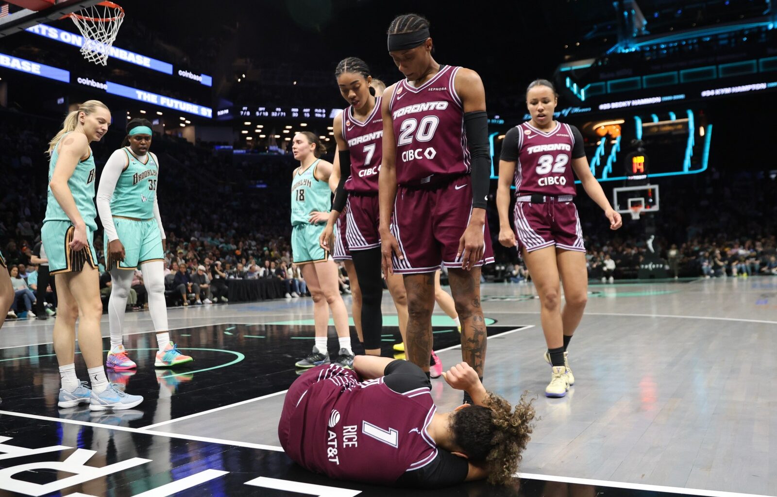 Toronto rookie Kiki Rice limps off late with injury vs New York Liberty, no immediate update – Winnipeg Free Press