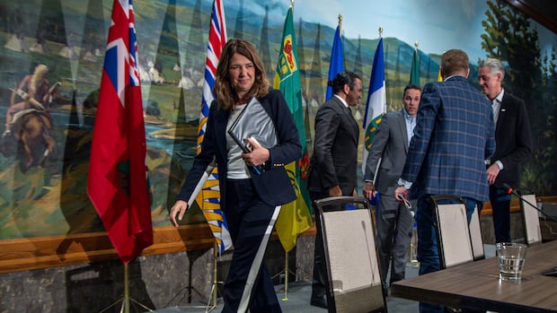 Alberta premier warns separation could cost $400B. Separatists, economists and Brexit scholars have thoughts