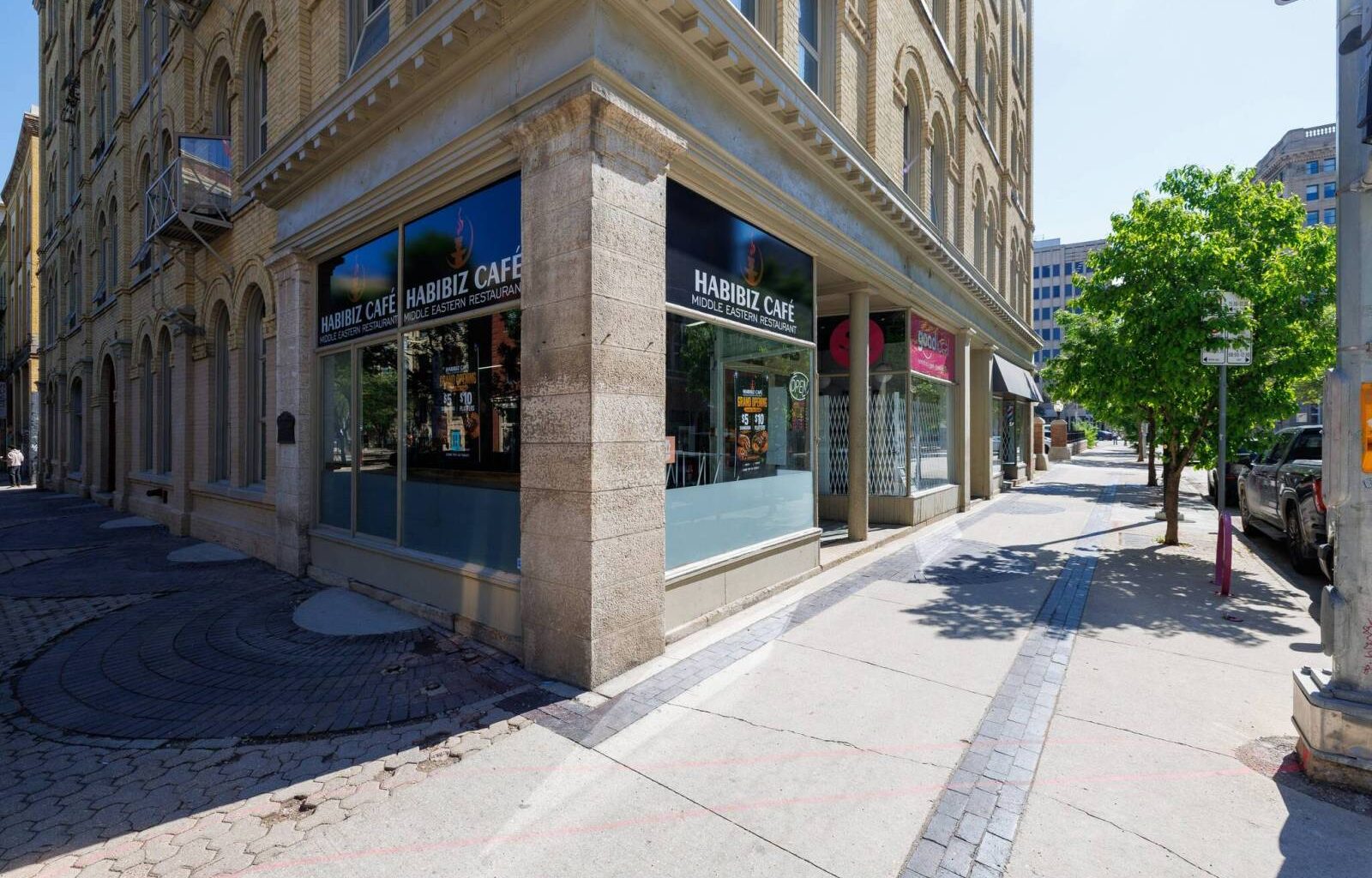 New eatery marks First Friday – Winnipeg Free Press