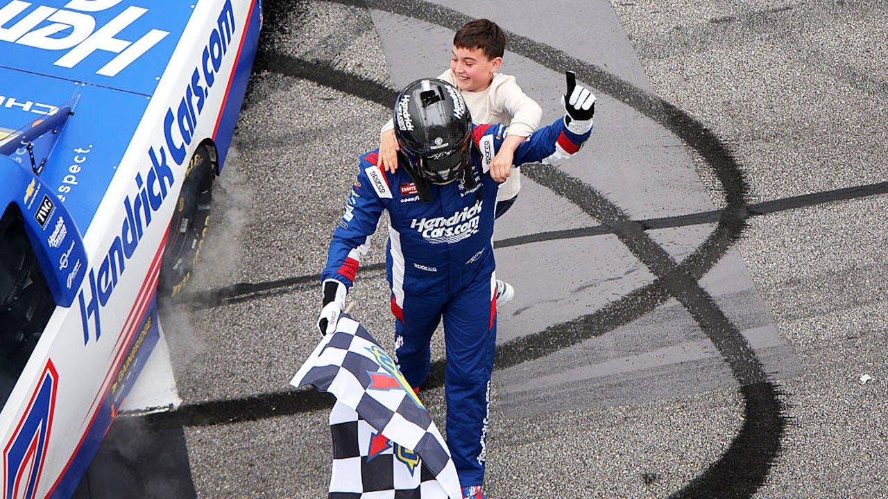 Kyle Busch's son returns to racing hours after dad's memorial service