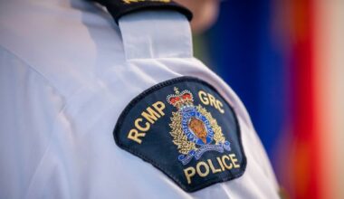 Richmond RCMP officer charged after allegedly stealing money from wallet