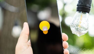 Yes, Google Keep for Android now has a large FAB
