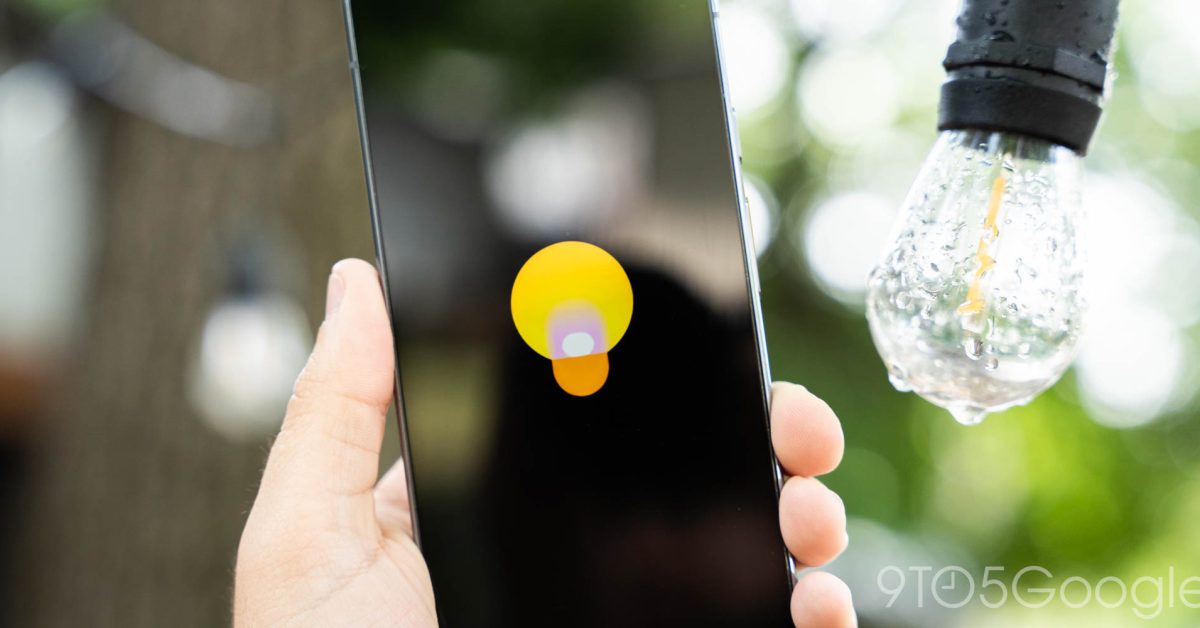 Yes, Google Keep for Android now has a large FAB