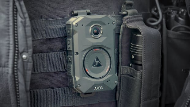 40 police officers in Winnipeg to start wearing body cams next week