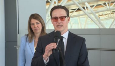 Alberta cabinet minister won't say if he supports keeping province in Canada