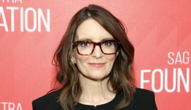 Tina Fey Gives Blunt 2-Word Description For 'Disgusting' Changes In Her 50s