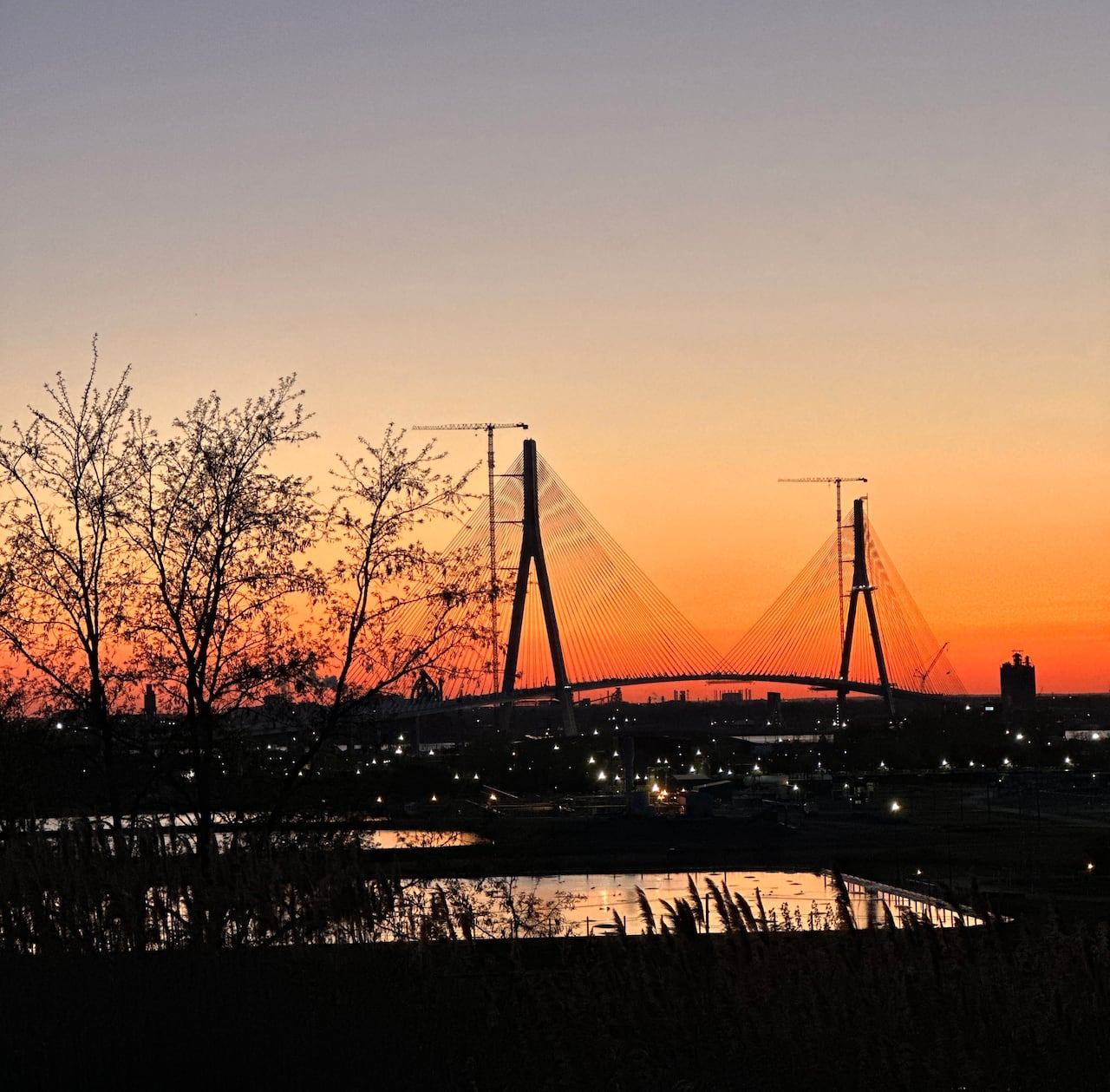 A picture of the Gordie Howe International bridge.