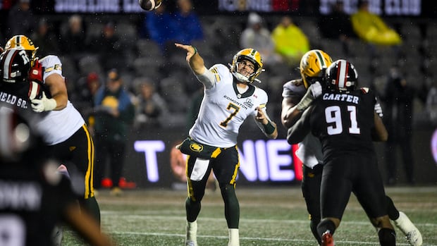 Fajardo directs Elks to 29-21 season-opening win over Redblacks