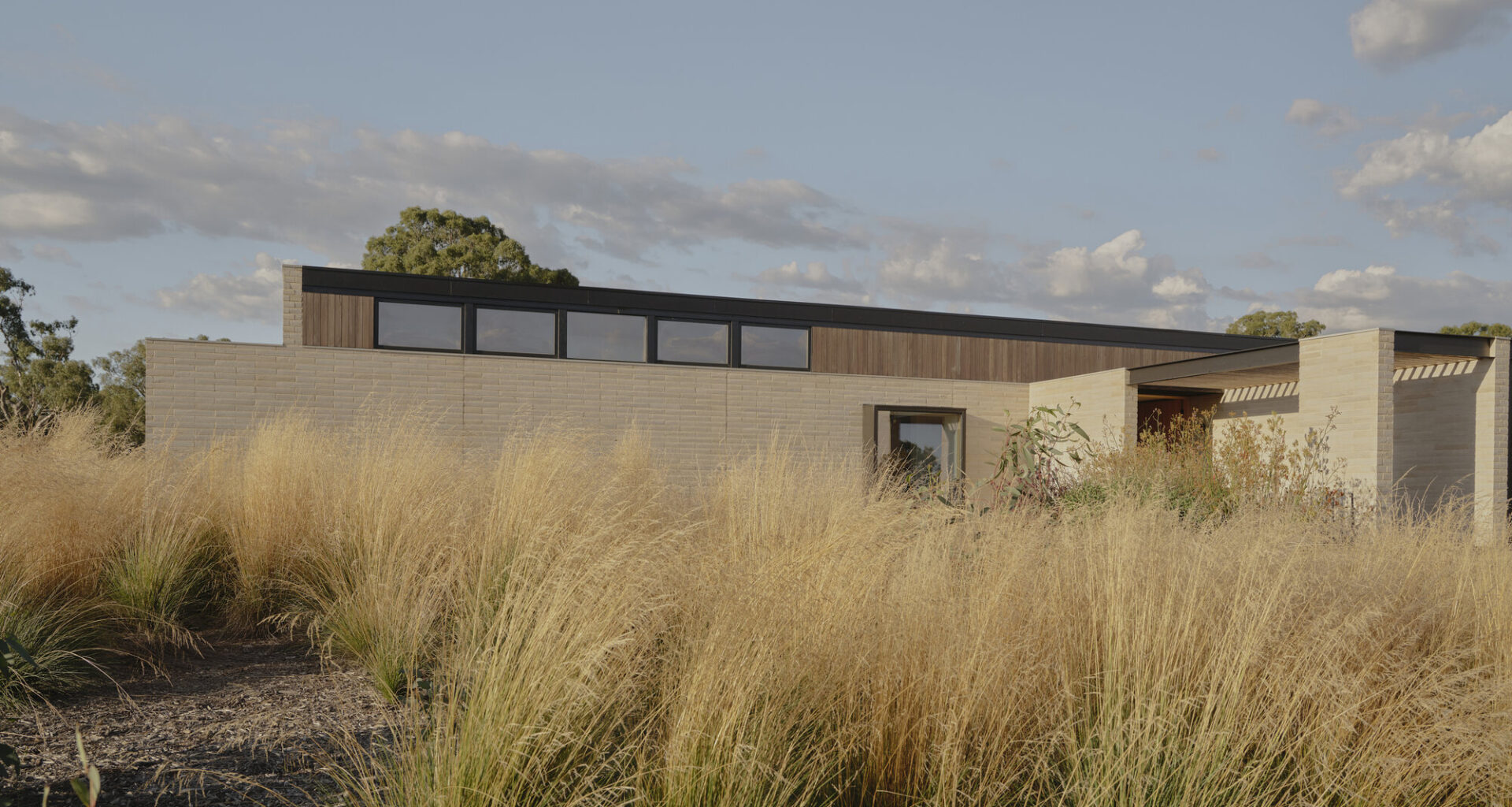 Mansfield House / Field Office Architecture