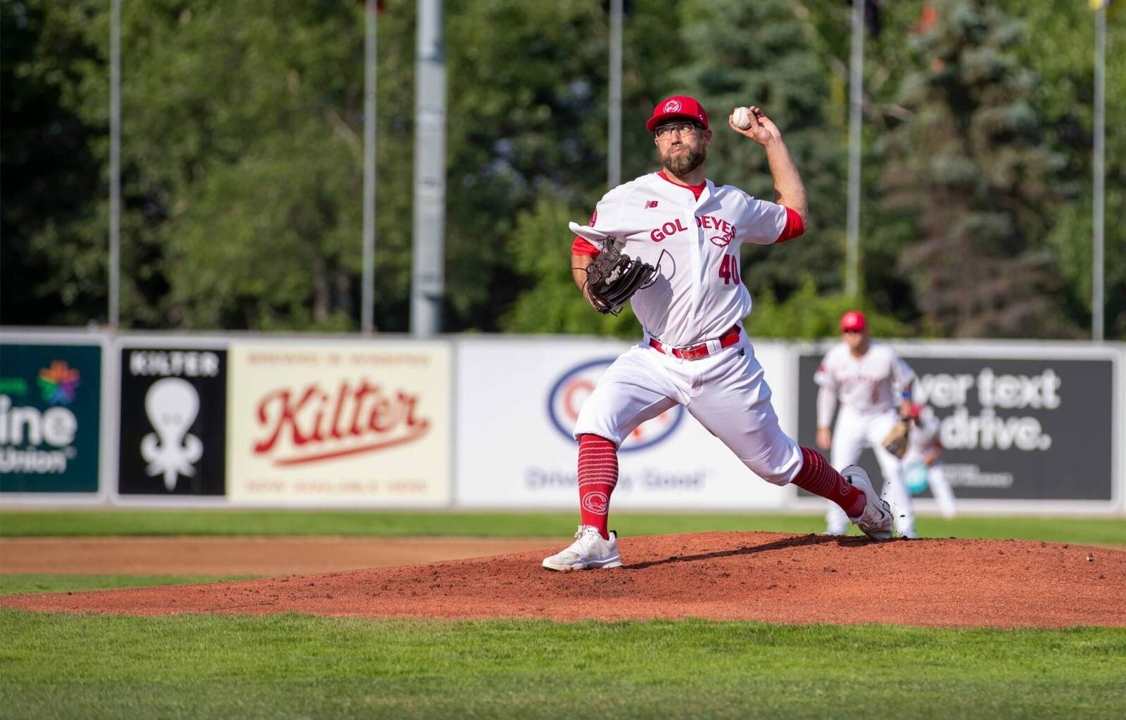 Veteran pitcher Lambson finds form as Goldeyes edge Explorers – Winnipeg Free Press