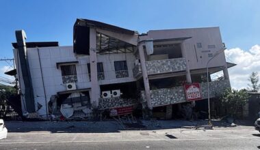 Philippines earthquake leads to landslides, raising death toll to at least 32