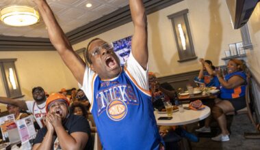 Knicks fans in San Antonio go against hometown team in NBA Finals